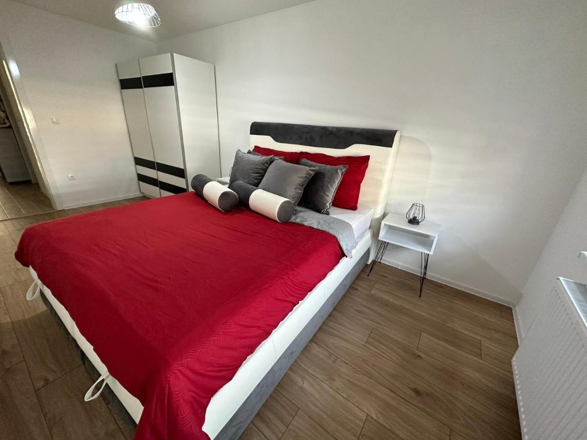 Stan Na Dan Mici Apartman Brčko Kültér fotó