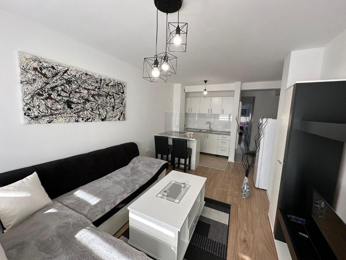 Stan Na Dan Mici Apartman Brčko Kültér fotó