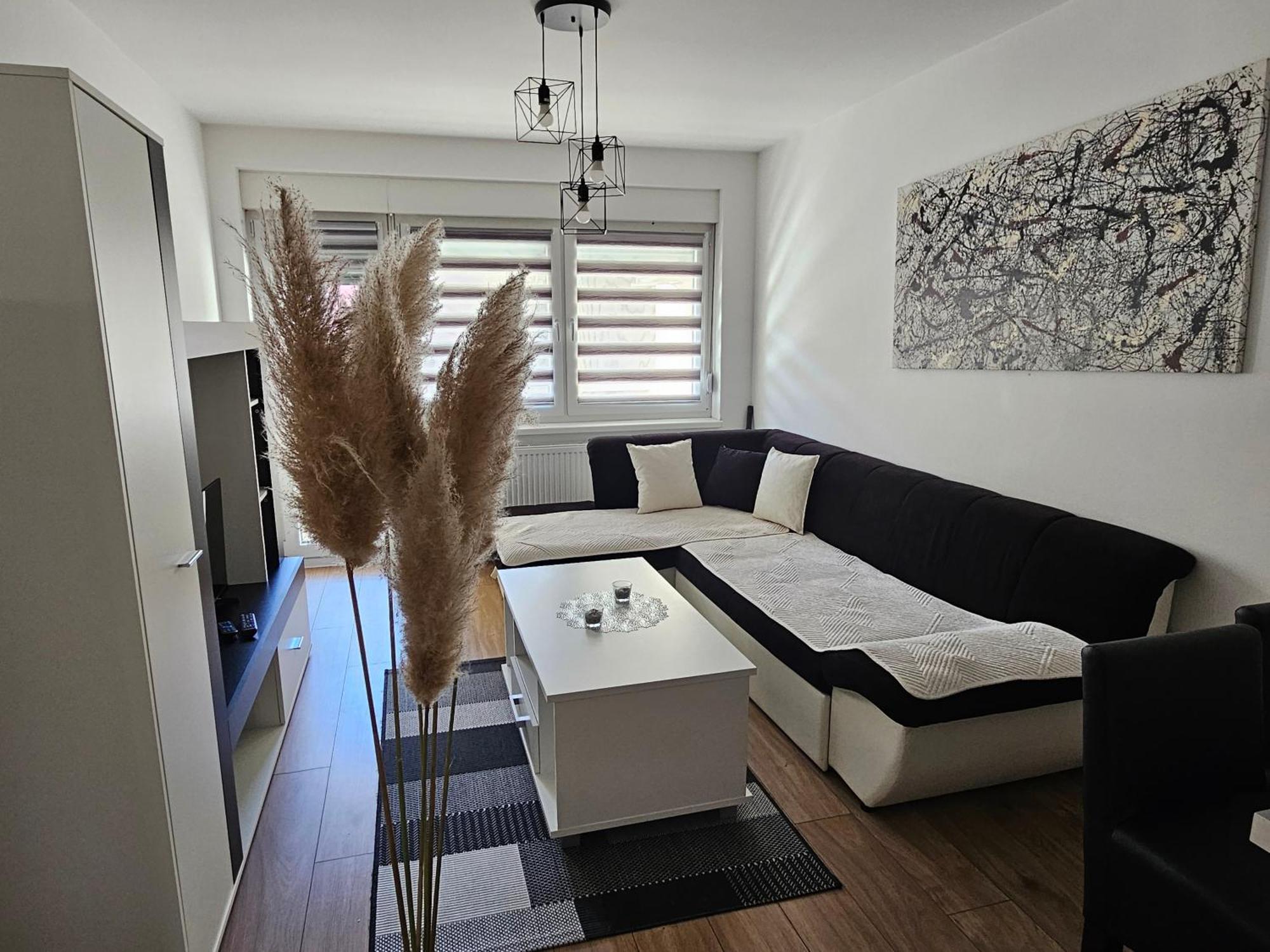 Stan Na Dan Mici Apartman Brčko Kültér fotó