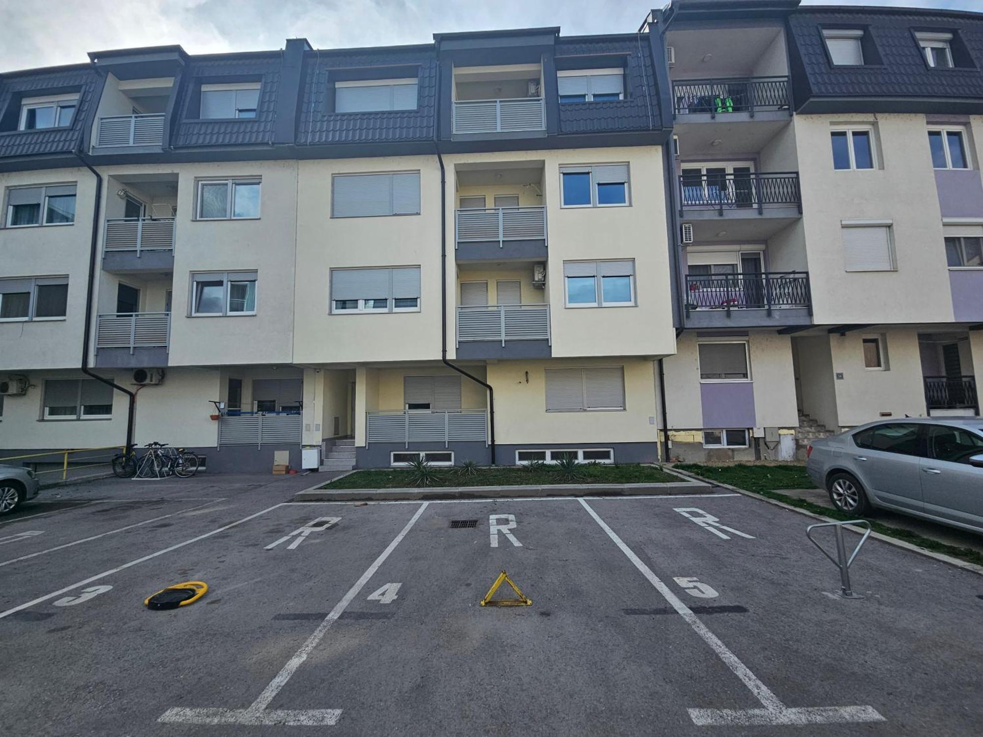 Stan Na Dan Mici Apartman Brčko Kültér fotó