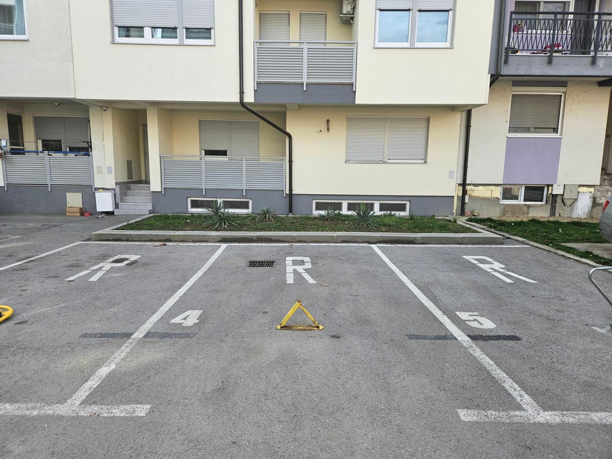 Stan Na Dan Mici Apartman Brčko Kültér fotó