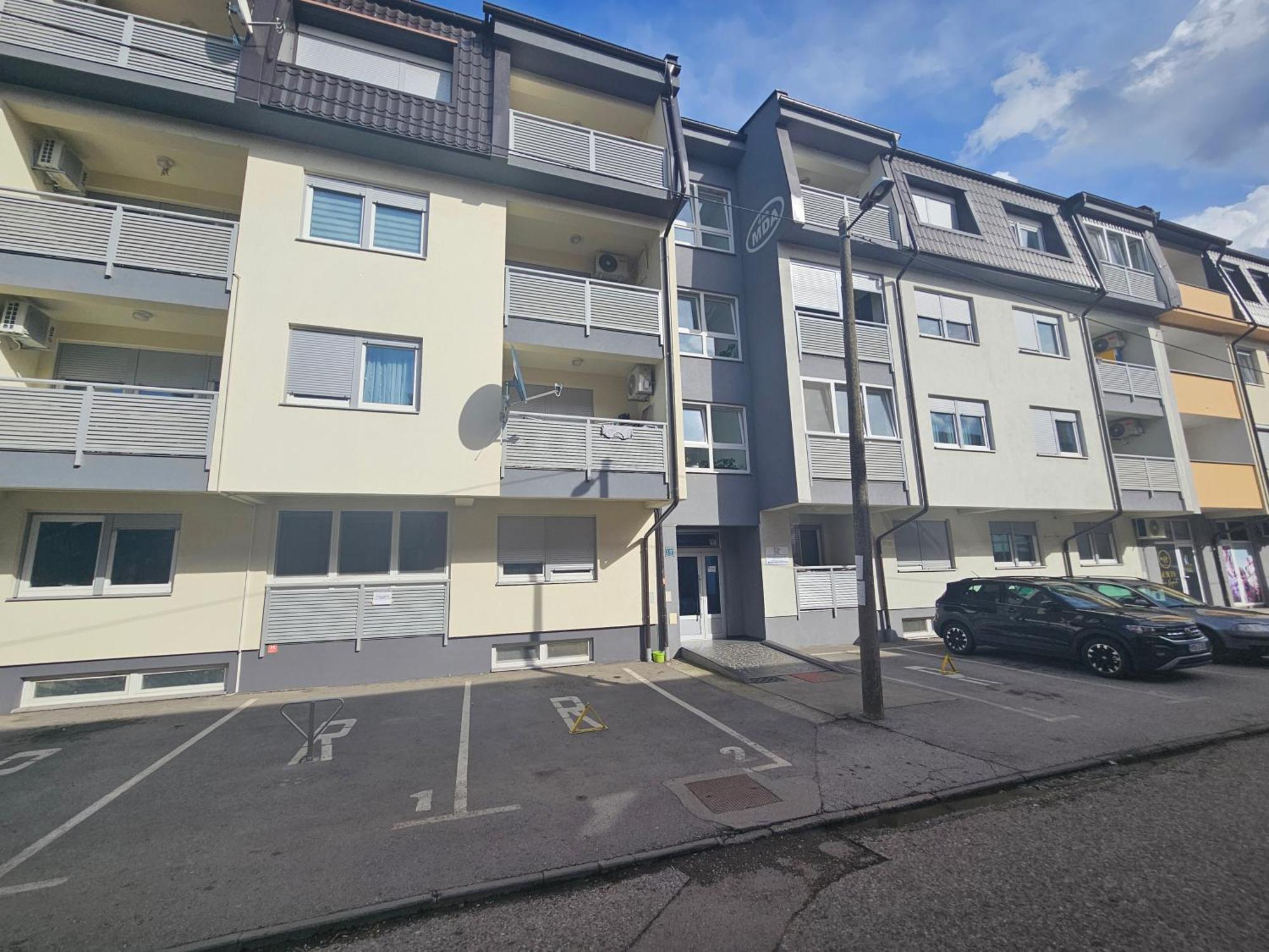 Stan Na Dan Mici Apartman Brčko Kültér fotó