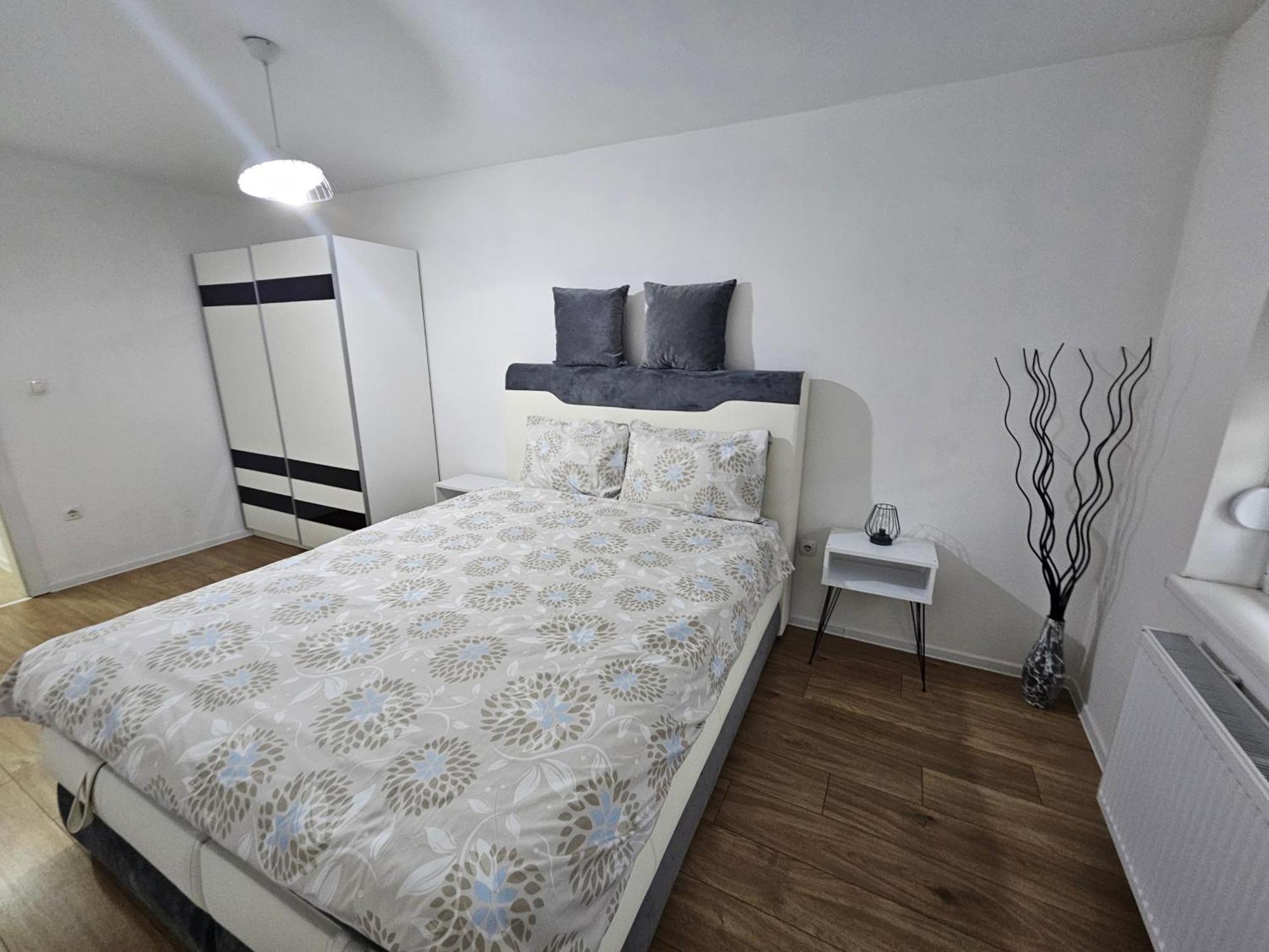 Stan Na Dan Mici Apartman Brčko Kültér fotó
